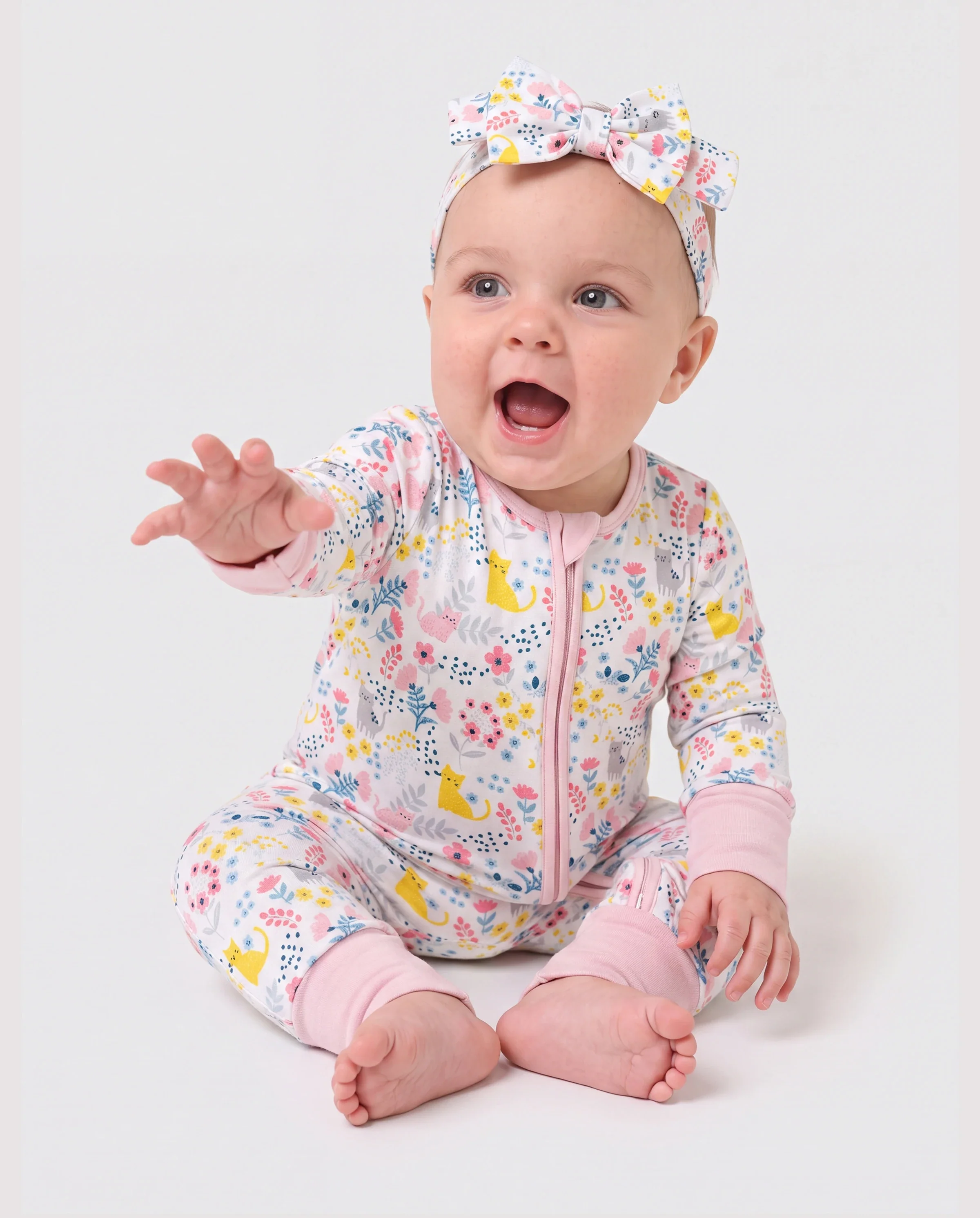 Bamboo Baby Girl Elegant Printed 2-Way Zip Onesies Anti Slip Long-sleeve Footie with Hairband Light Pink