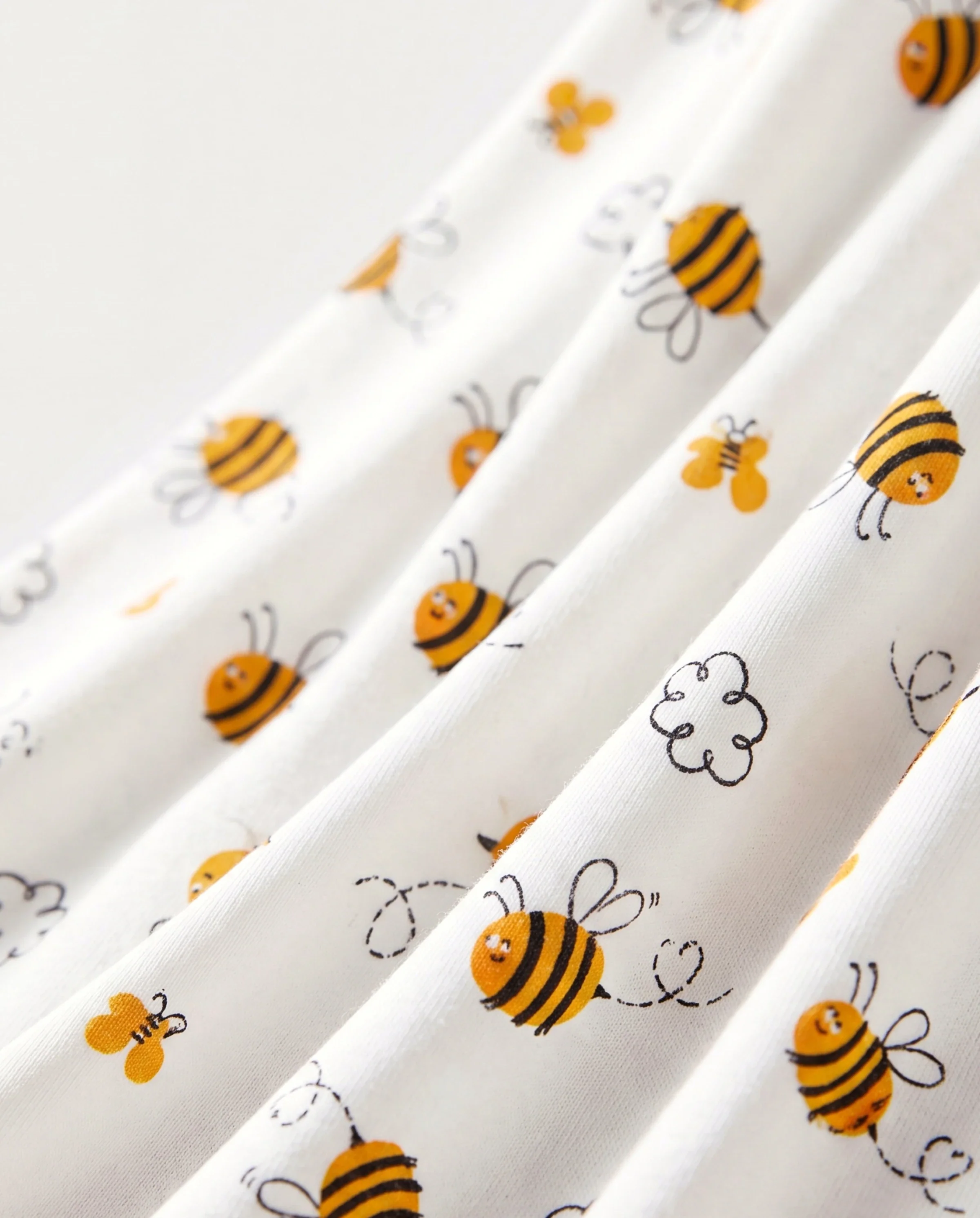 Daddy & Son Bamboo Pajamas Soft Bamboo Viscose PJs for Men Women Kids Toddler, Cute Bee Print Sleepwear with Short Sleeve Top and Long Pants White - Image 5