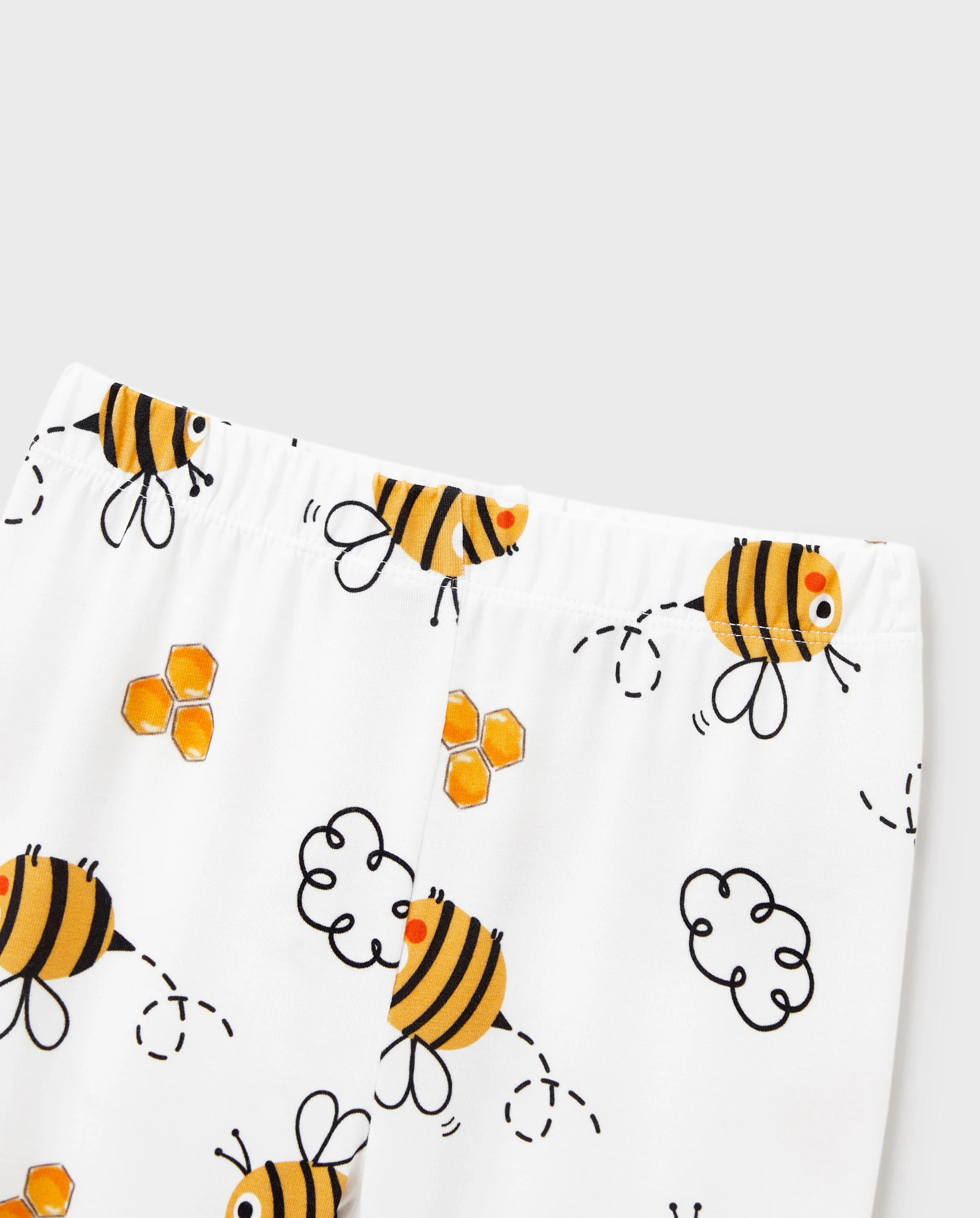 Daddy & Son Bamboo Pajamas Soft Bamboo Viscose PJs for Men Women Kids Toddler, Cute Bee Print Sleepwear with Short Sleeve Top and Long Pants White - Image 6