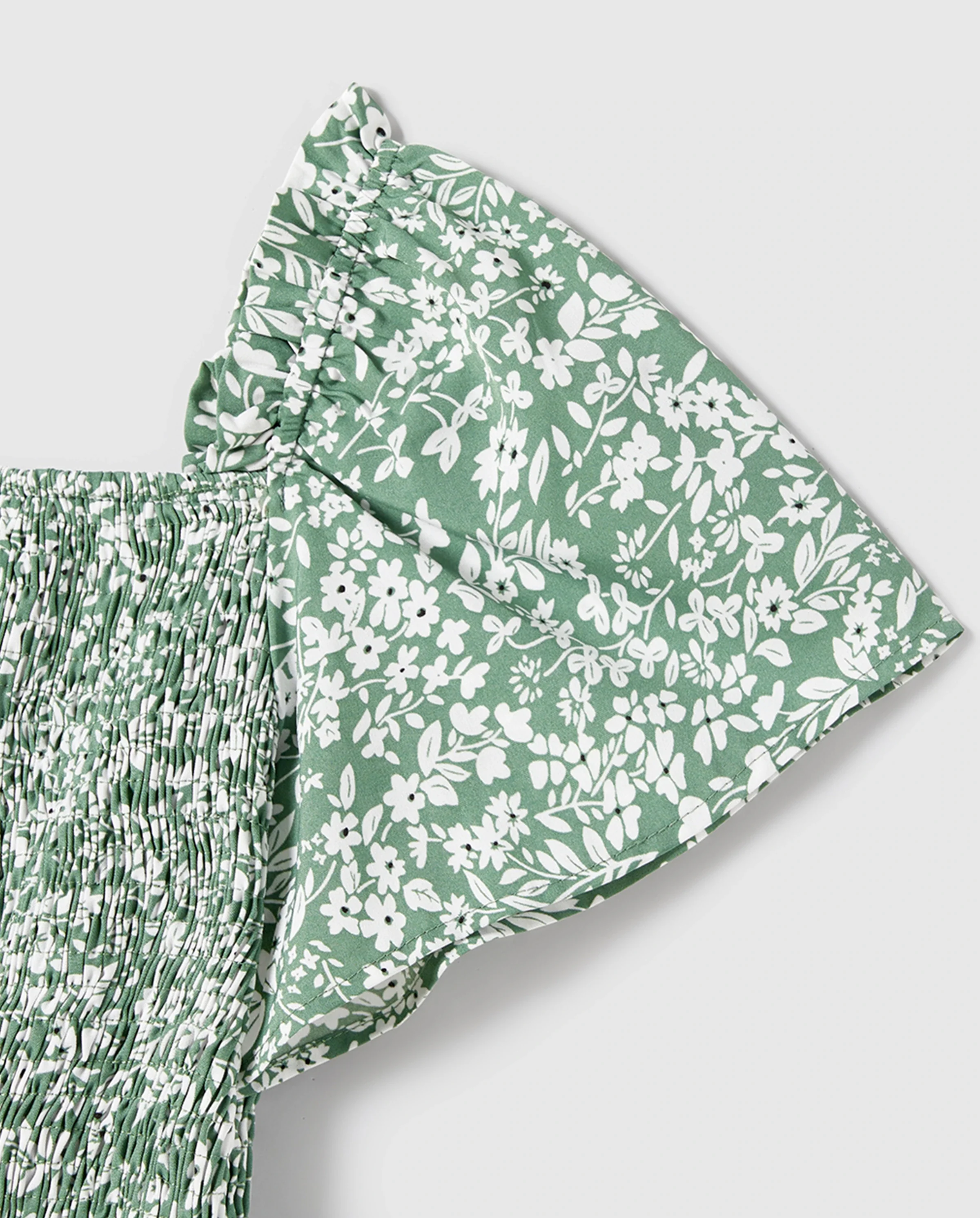 Elegant Broken Flower Matching Outfits for Family, Smocking Design, Medium Thickness Green - Image 9