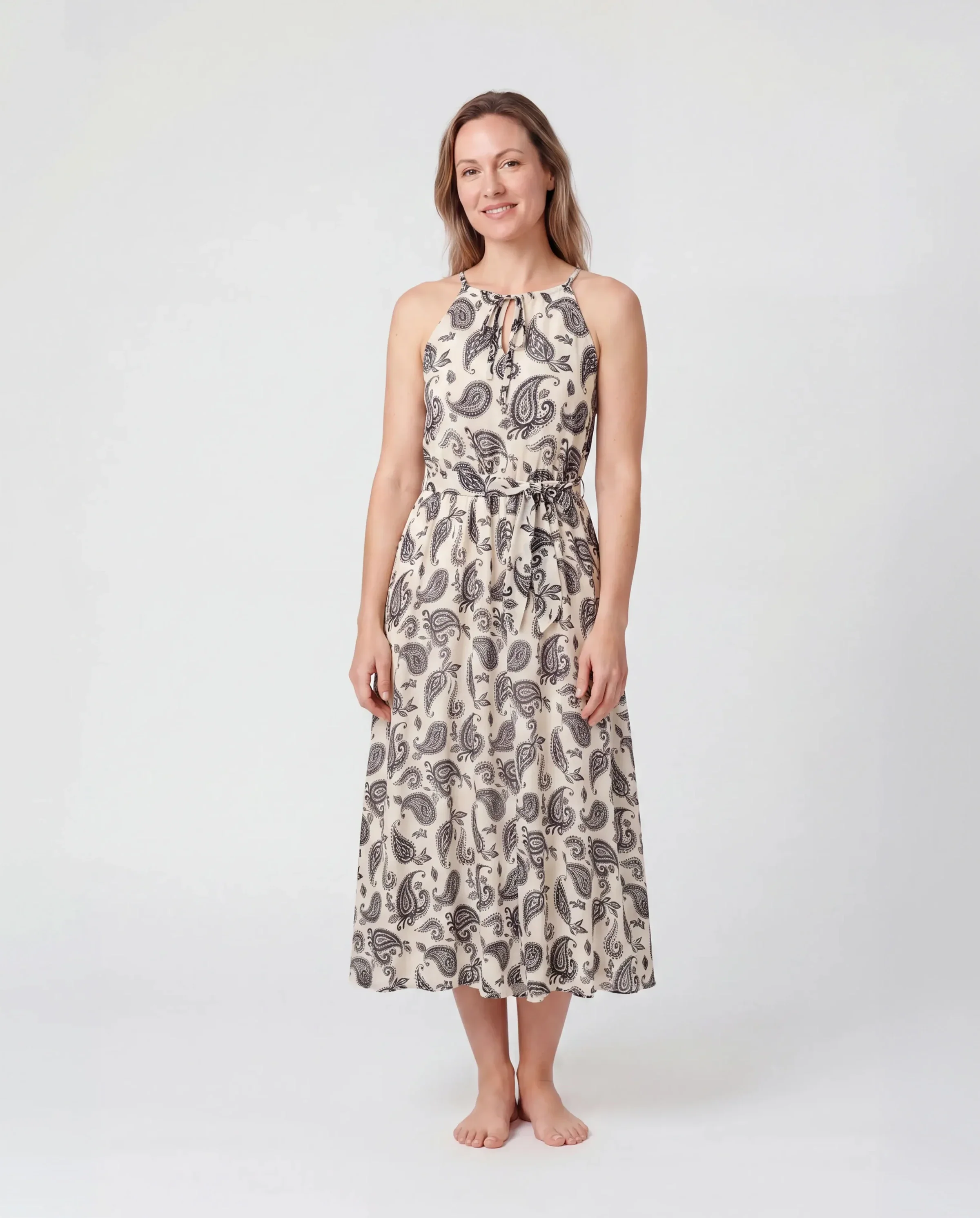 Family Matching Paisley Print Outfits Sleeveless Spaghetti Strap Dress & Cotton T-Shirt for Mom, Dad, & Kids Perfect for Family Outings & Photos
 Black - Image 2