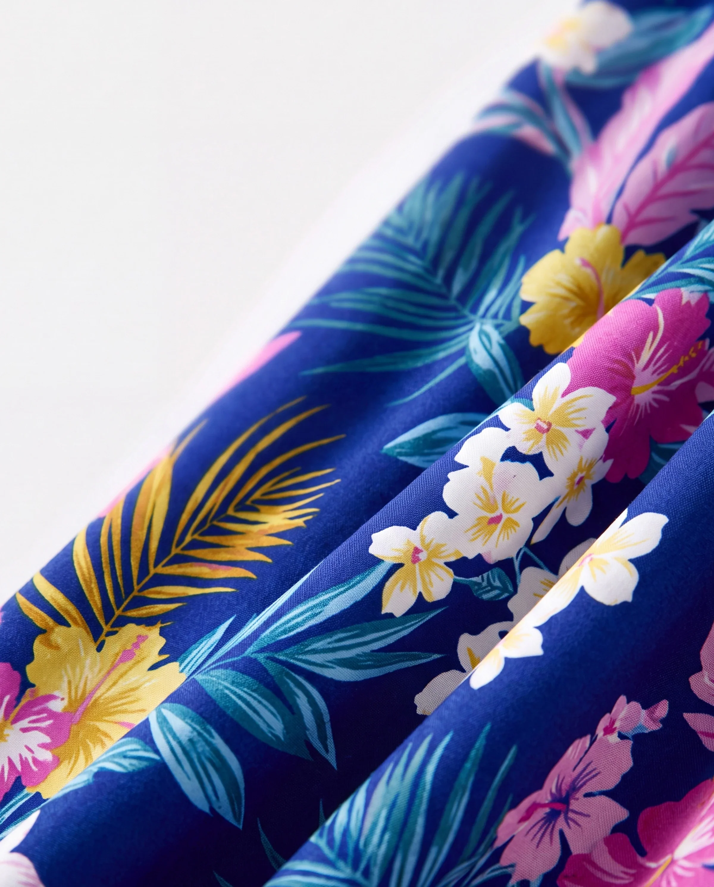 Mommy and Me Matching Family Hawaiian Outfits Tropical Floral Print Strap Dress or Short-sleeve Shirts & Shorts Set Summer Beachwear Set for Vacation Deep Blue - Image 4