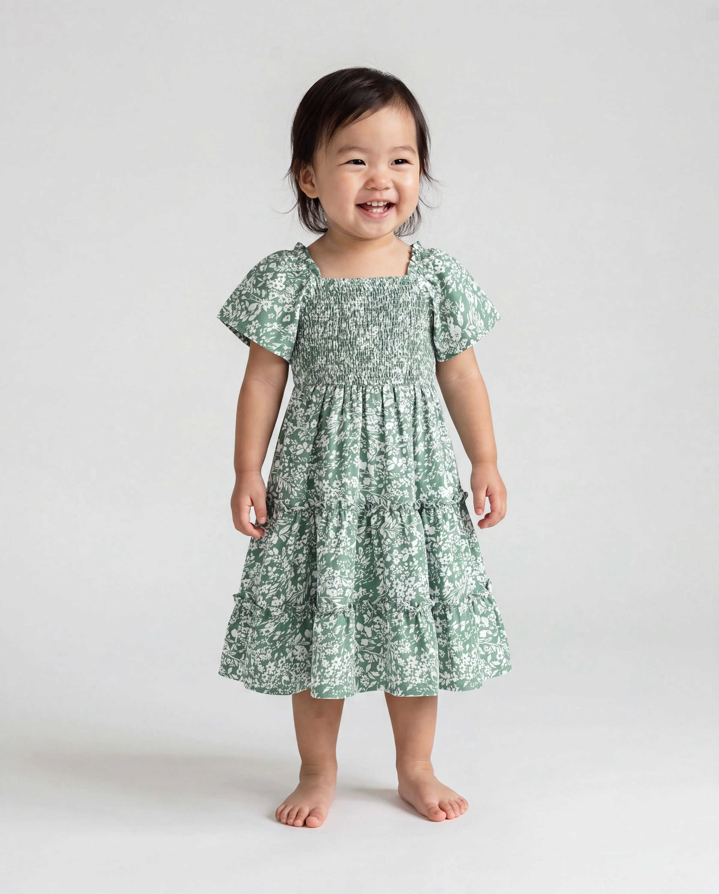 Mommy & me Elegant Broken Flower Matching Outfits for Family, Smocking Design, Medium Thickness Green - Image 3